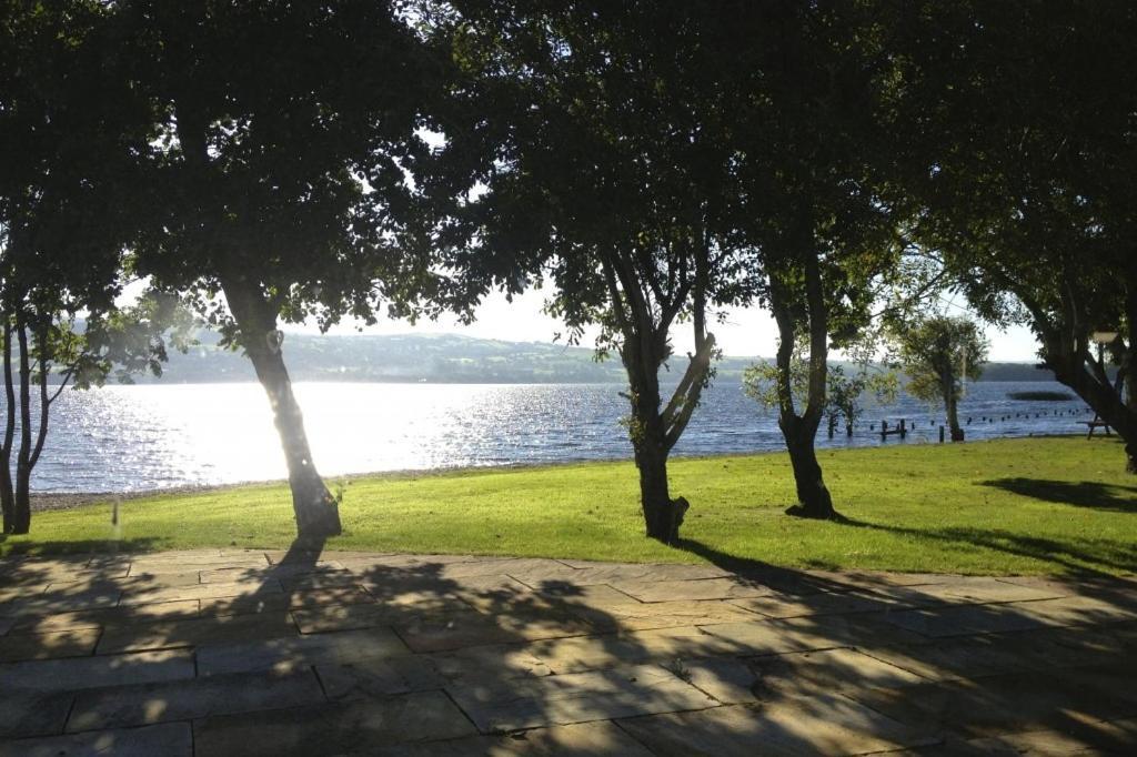 Lakeside Cottage Killaloe Ngoại thất bức ảnh
